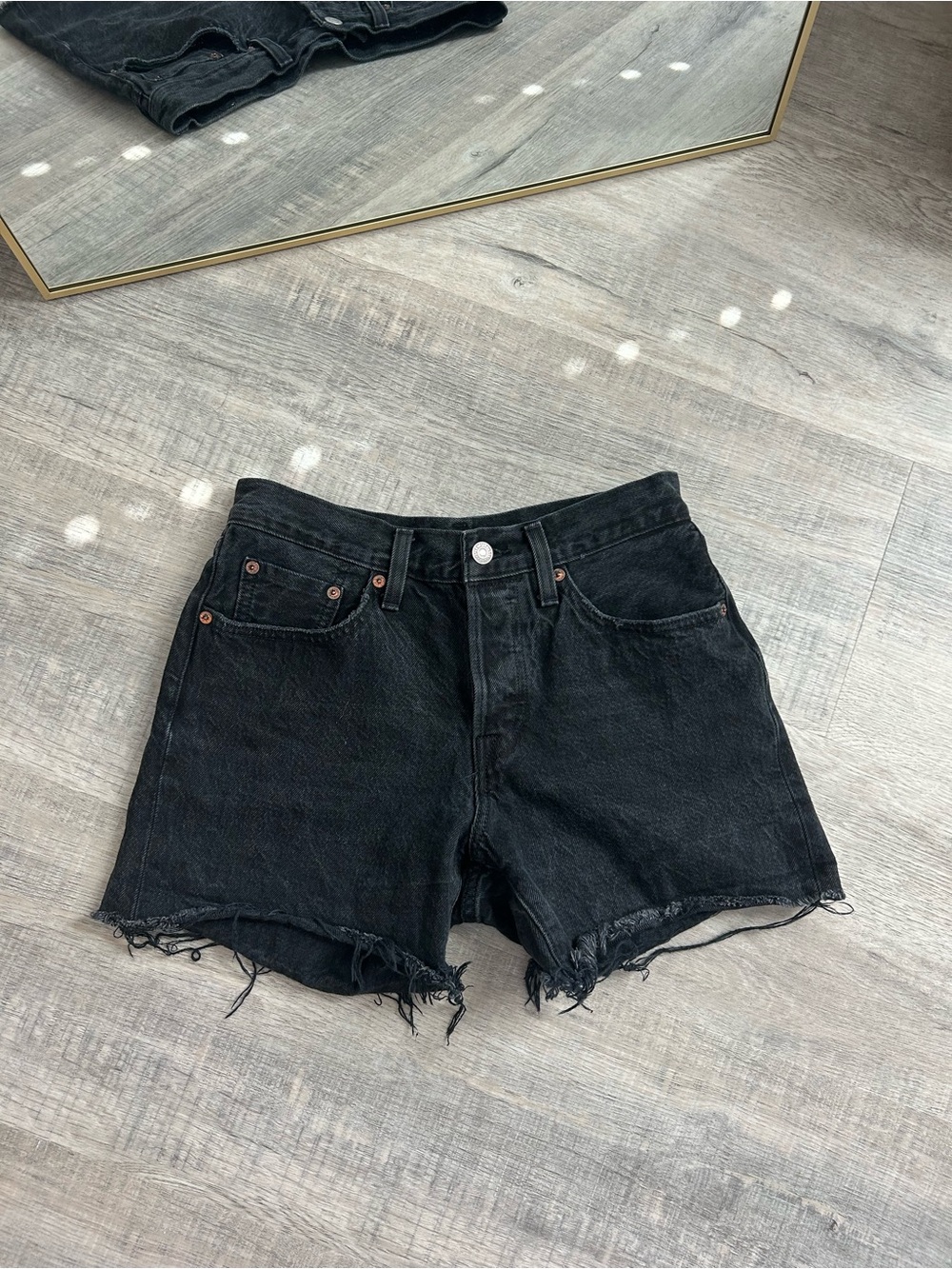 Levi’s 501 ORIGINAL FIT WOMEN'S MICRO SHORTS Lunar Black size 26